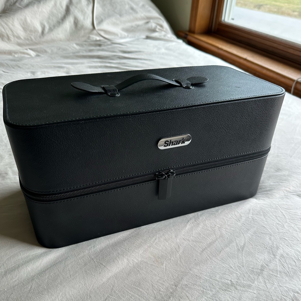 Shark Flexstyle Storage Case